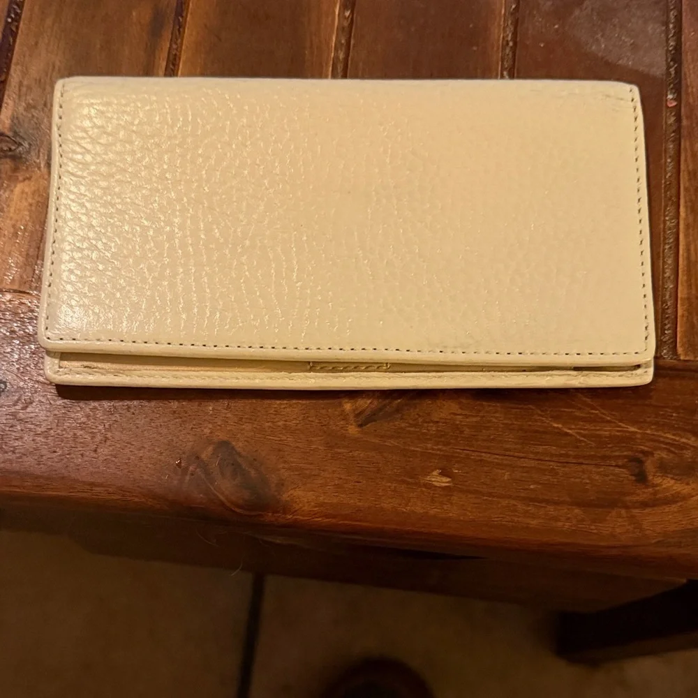 Vintage Coach Bag/ Bill Fold included.
